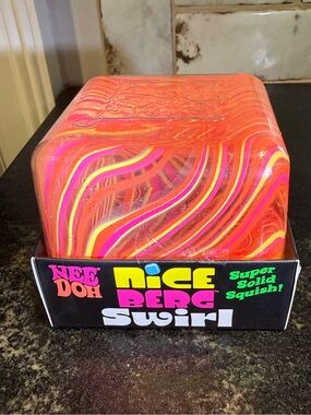 NeeDoh Nice Berg Swirl Squish - Neon Orange & Pink